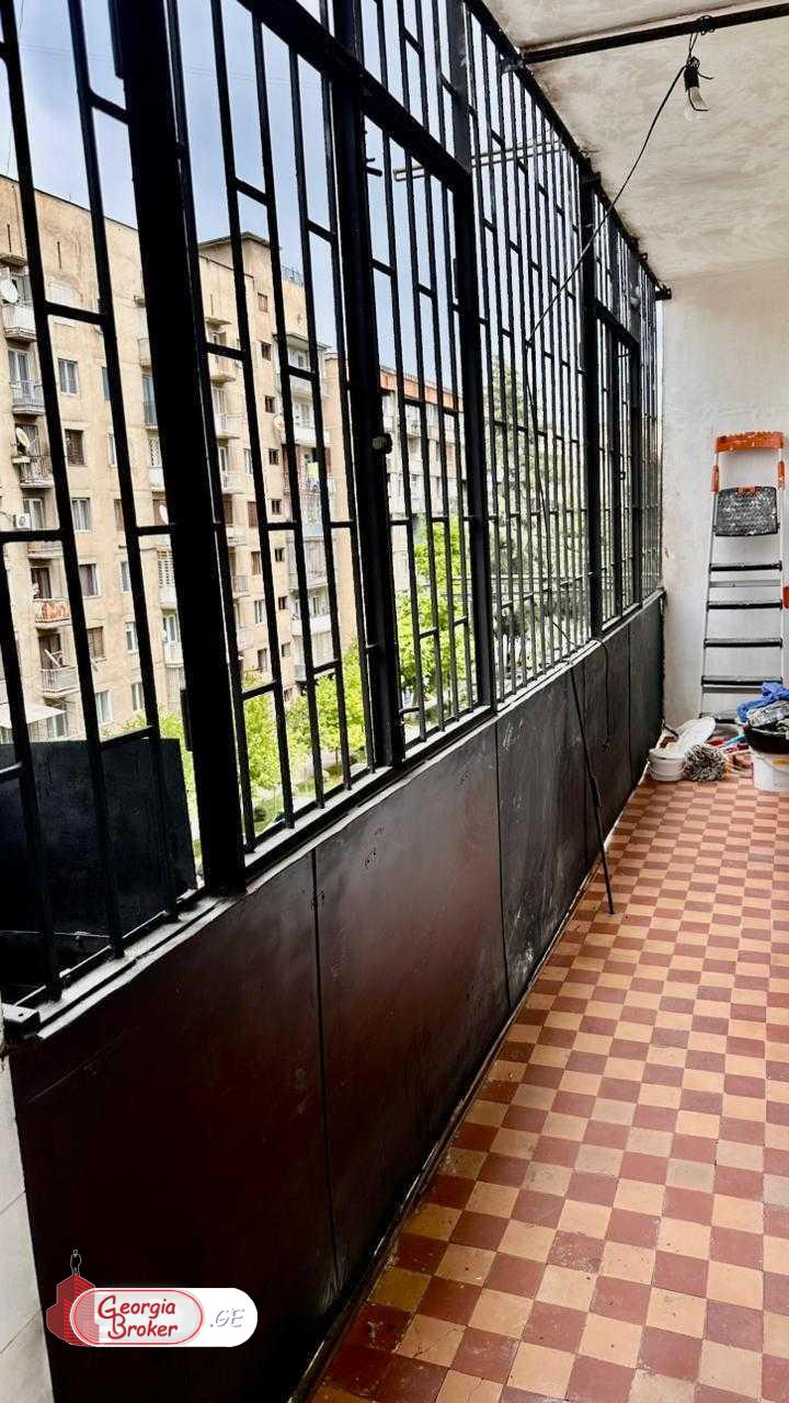 nearly repaired 3-room apartment for sale