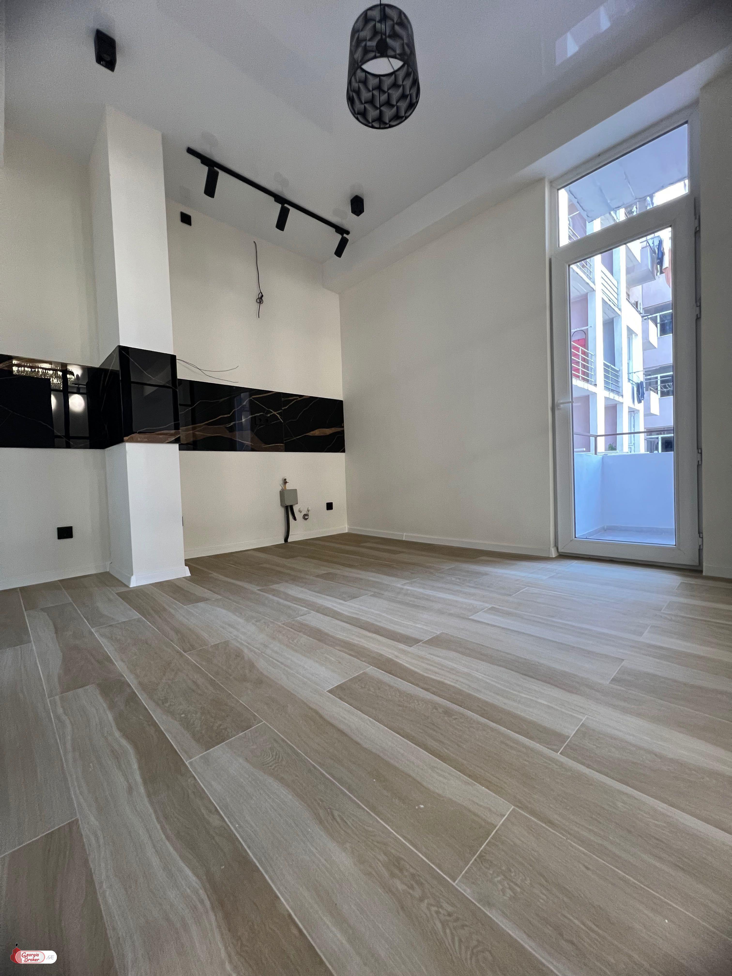 იყიდება ახალი გარემონტებული 4 ოთახიანი ბინა