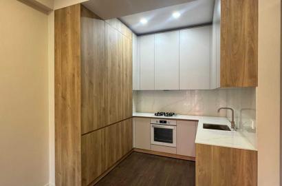 იყიდება ახალი გარემონტებული 2 ოთახიანი ბინა