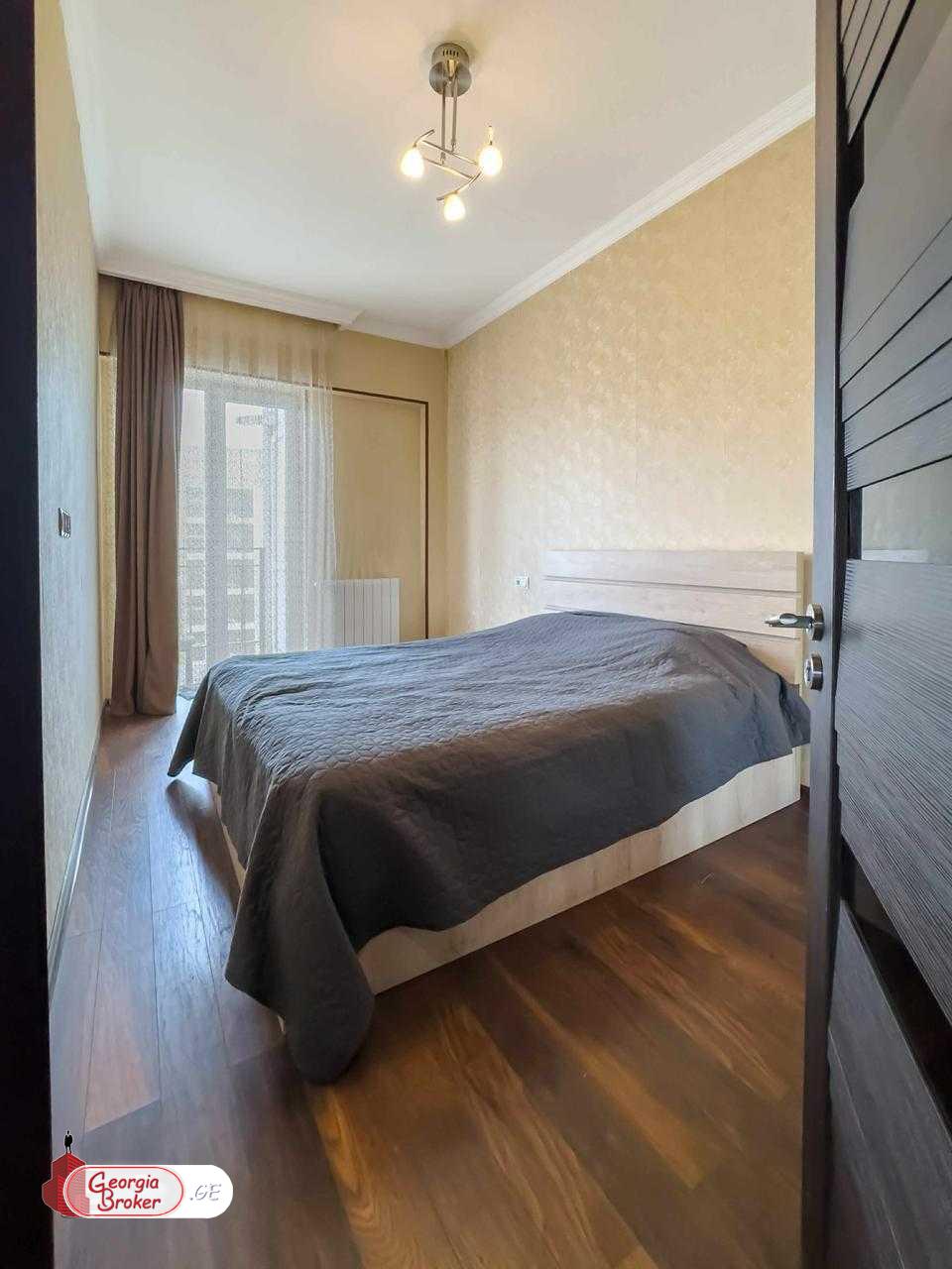 იყიდება ახალი გარემონტებული 3 ოთახიანი ბინა