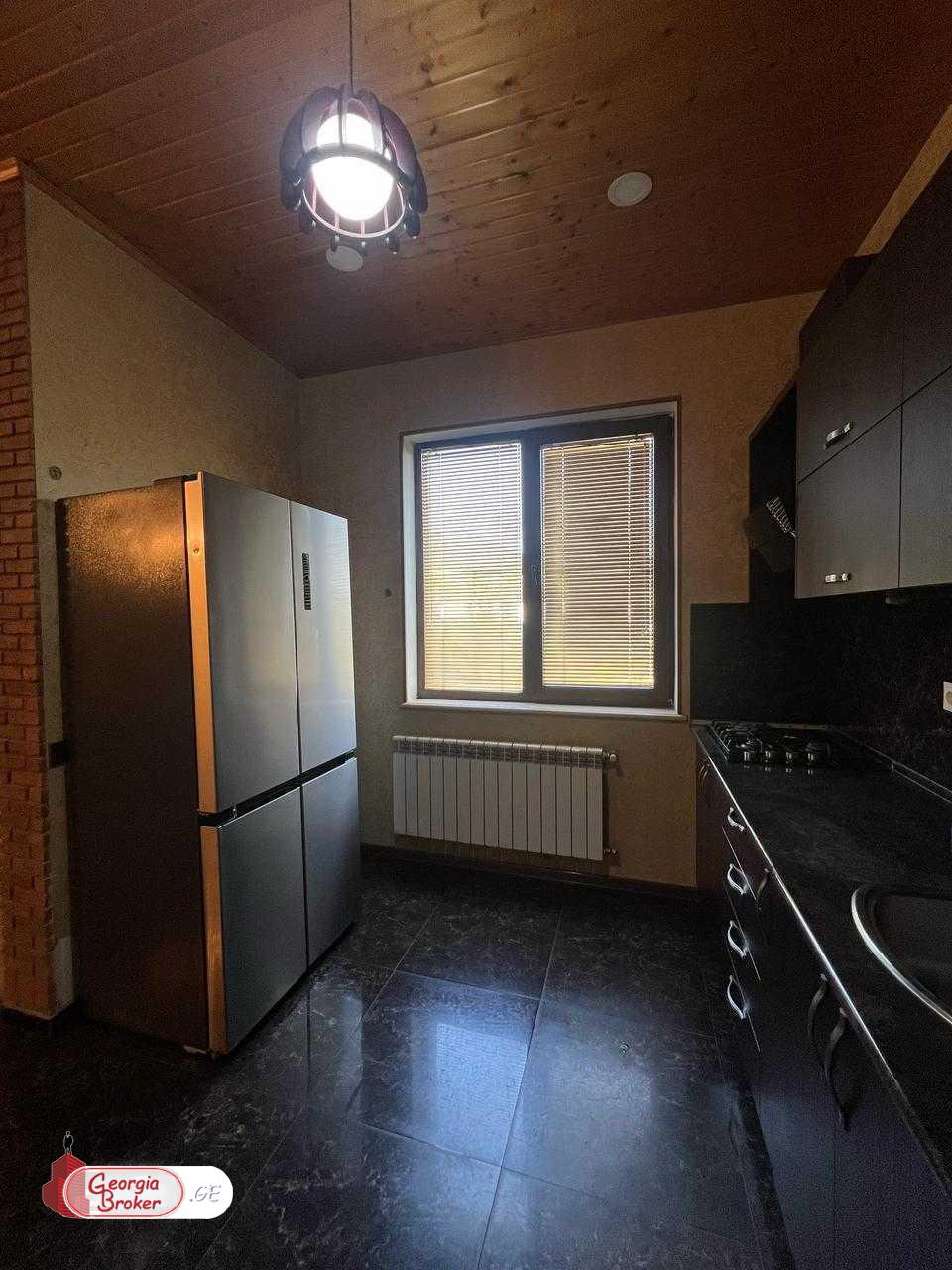 продается дом с новым ремонтом 7-комнат