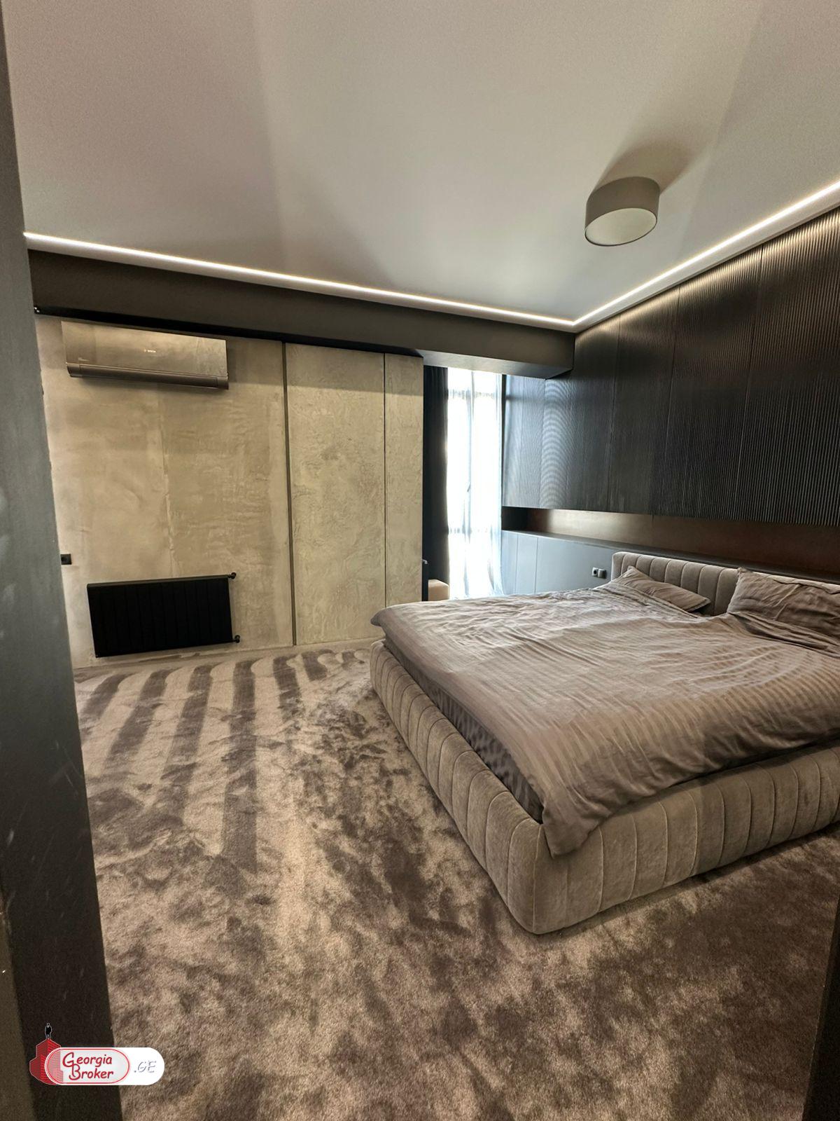 იყიდება ახალი გარემონტებული 2 ოთახიანი ბინა