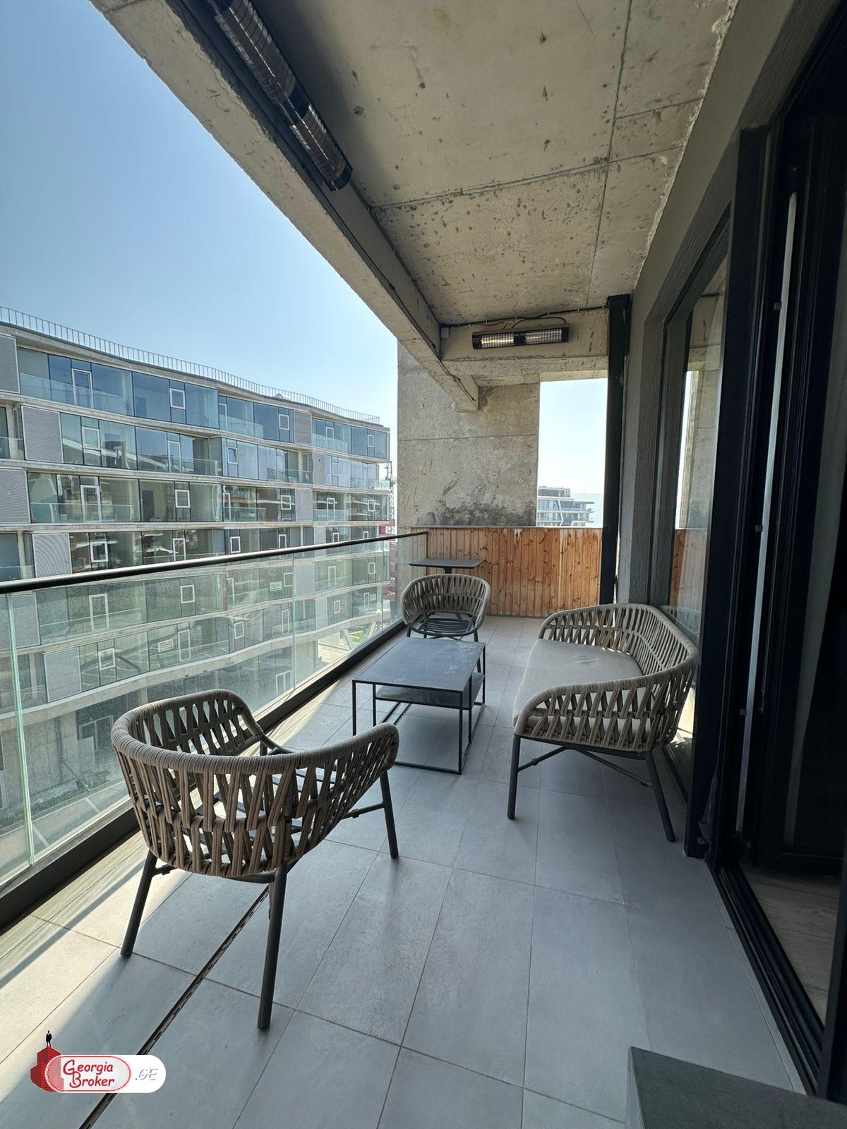 იყიდება ახალი გარემონტებული 2 ოთახიანი ბინა