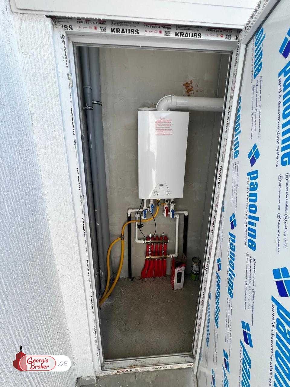 продается квартира с новым ремонтом 3-комнаты