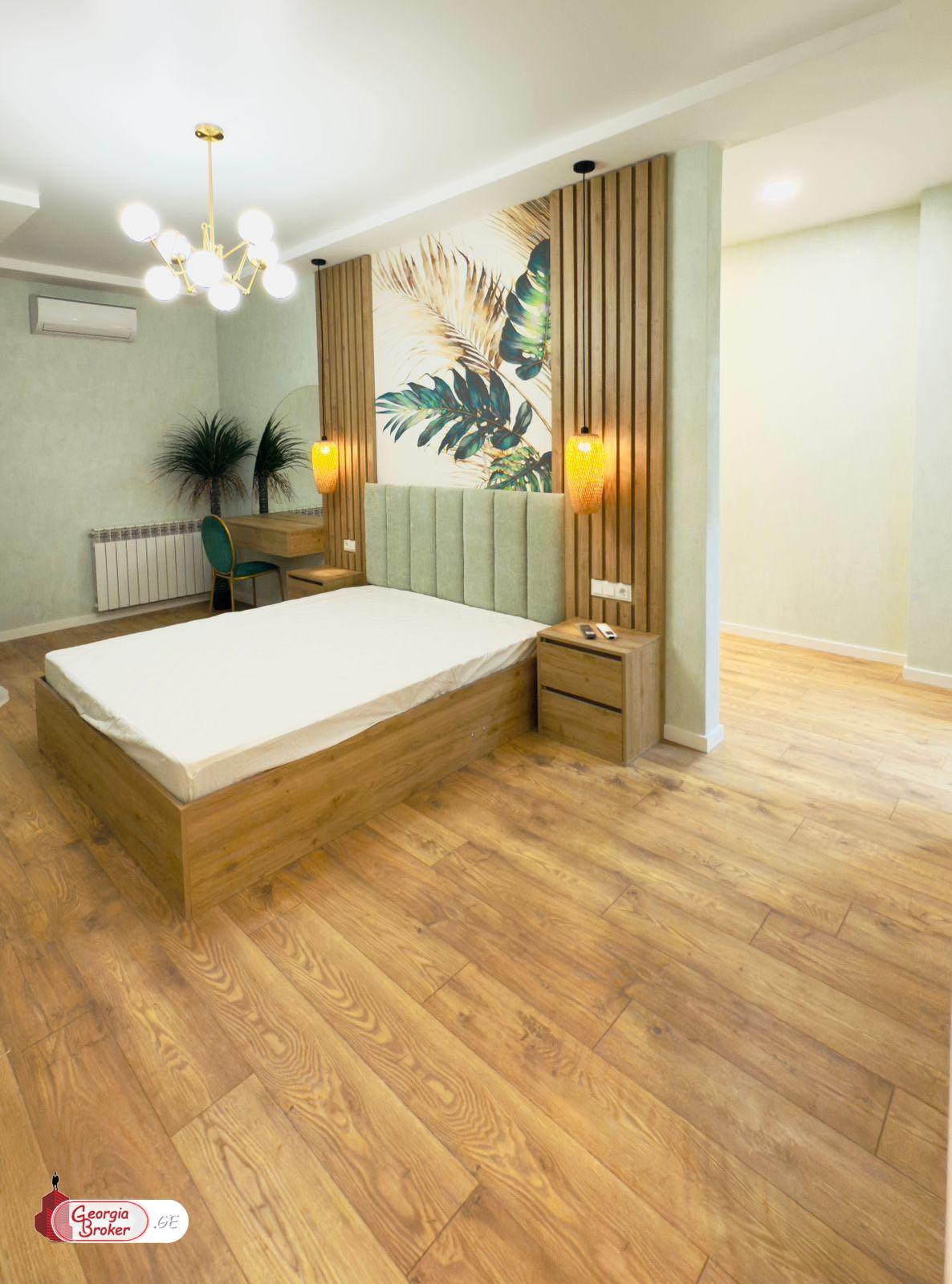 продается квартира с новым ремонтом 3-комнаты