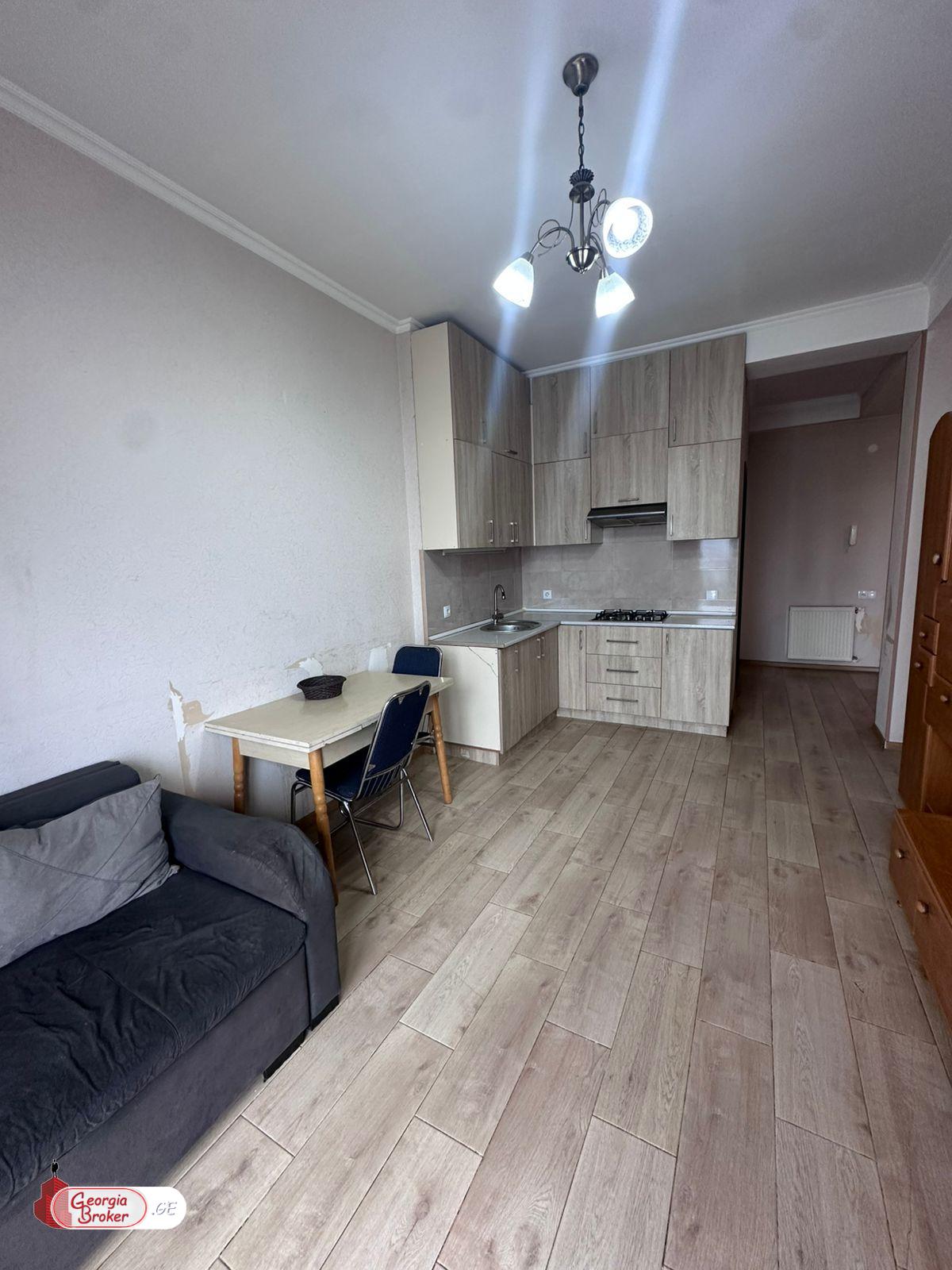 nearly repaired 2-room apartment for sale