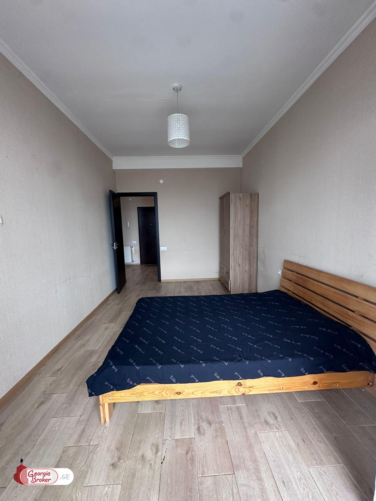 nearly repaired 2-room apartment for sale