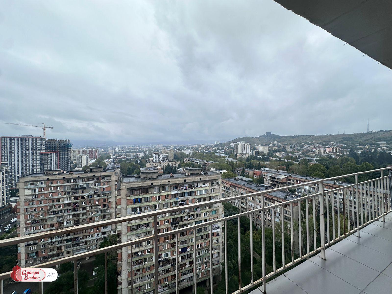 nearly repaired 2-room apartment for sale