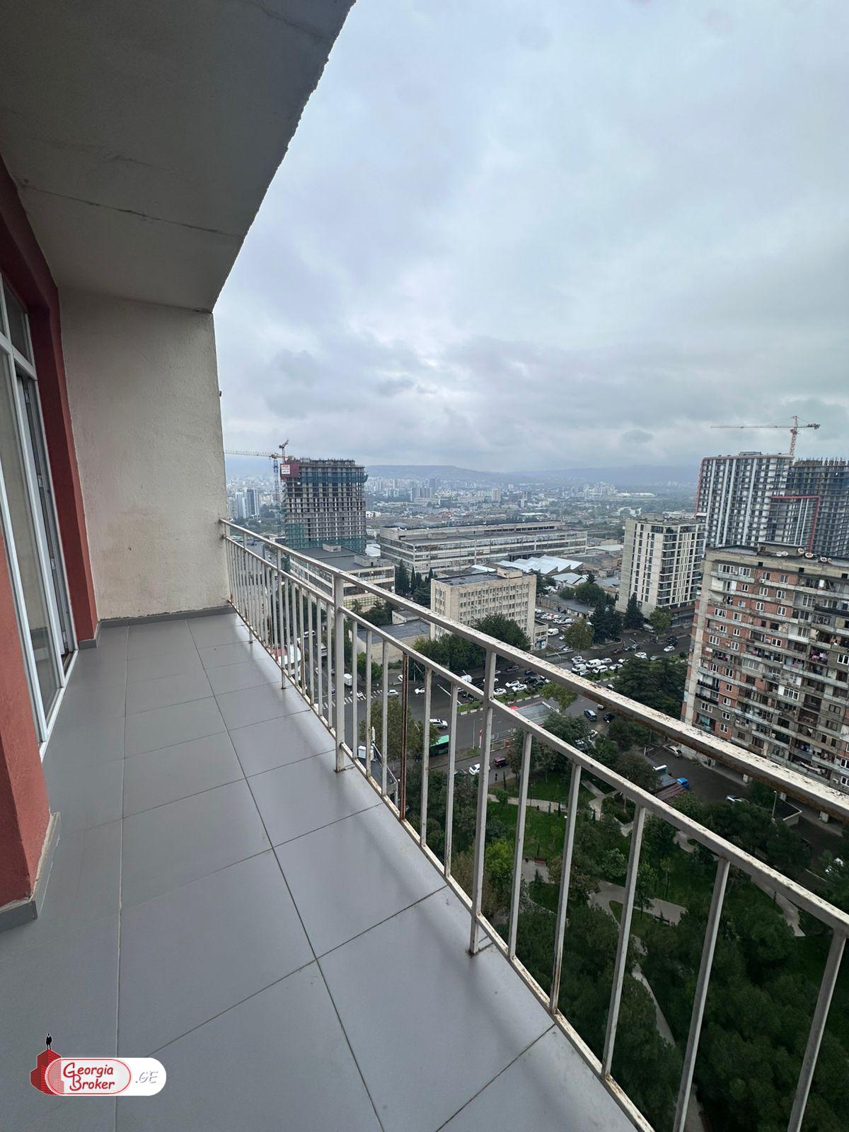 nearly repaired 2-room apartment for sale