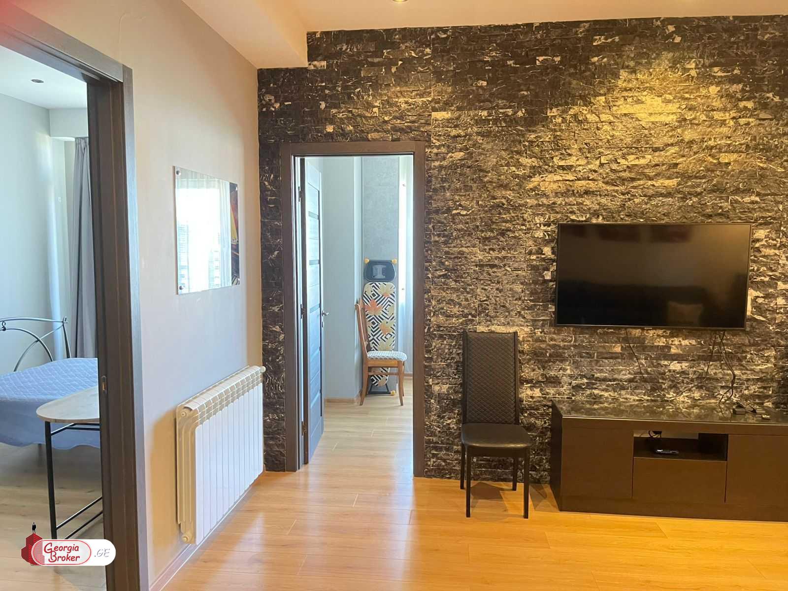 nearly repaired 3-room apartment for sale