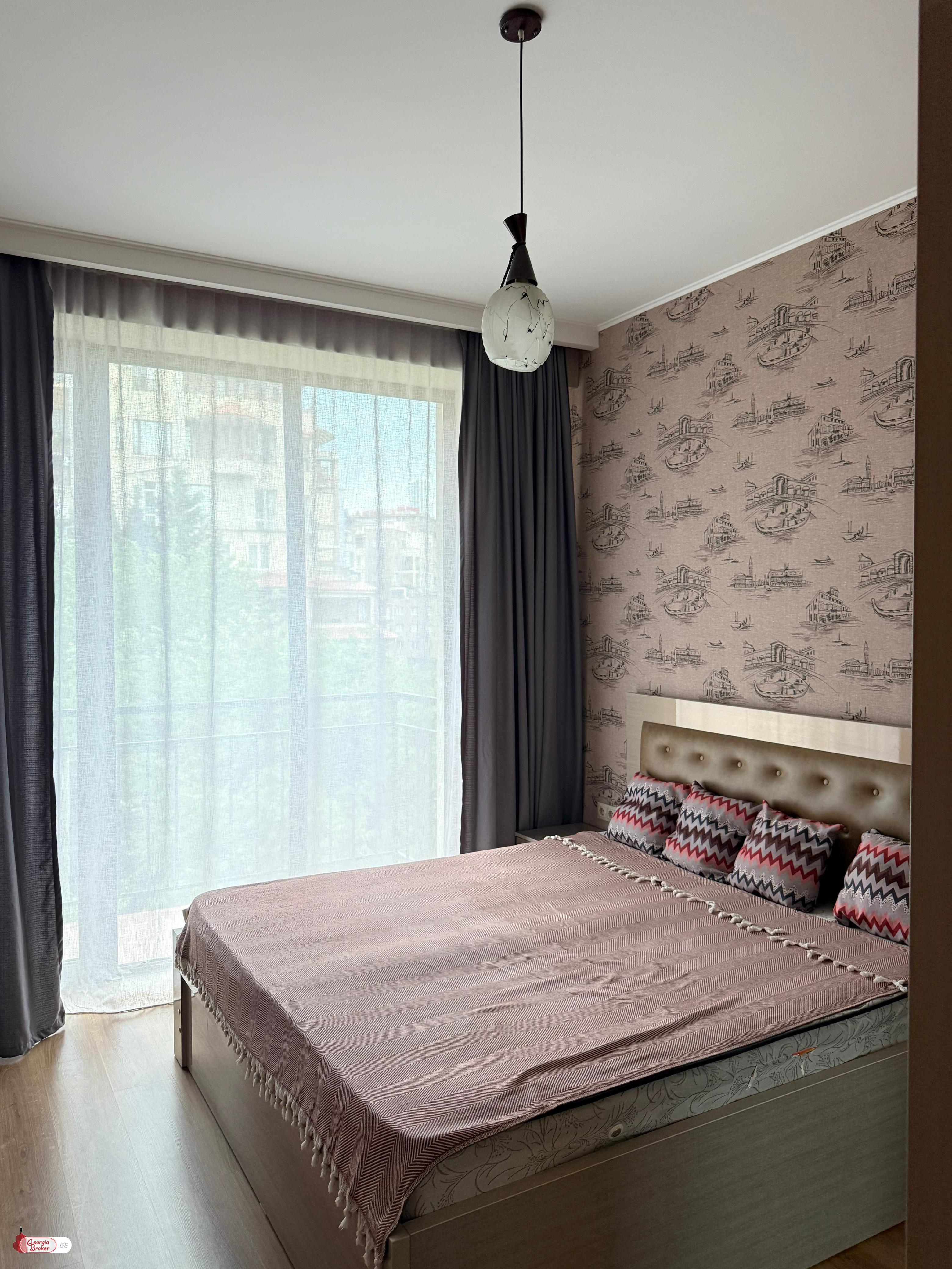 nearly repaired 3-room apartment for sale