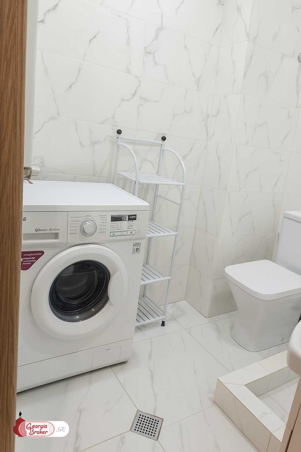 იყიდება ახალი გარემონტებული 2 ოთახიანი ბინა