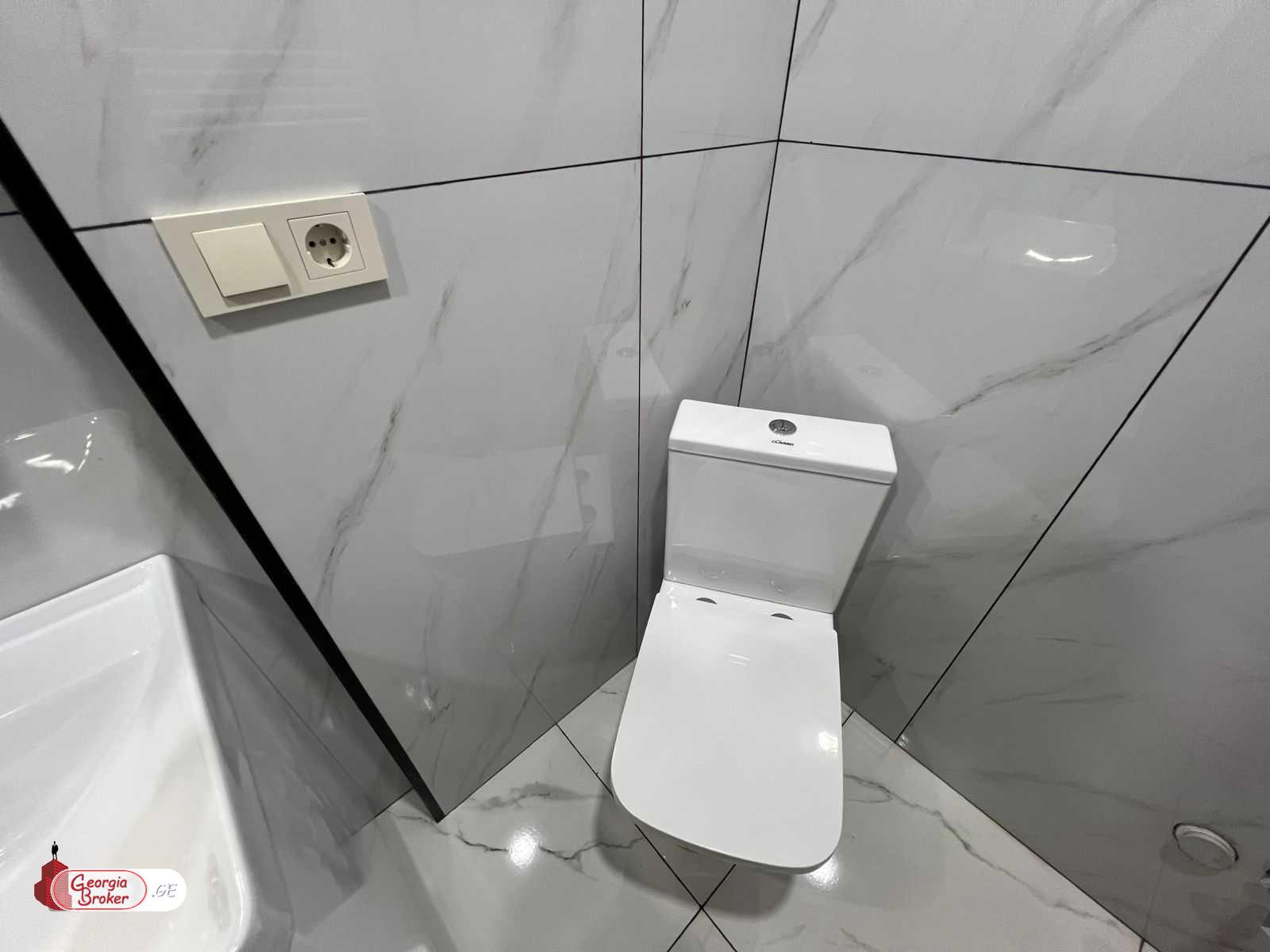 იყიდება ახალი გარემონტებული 2 ოთახიანი ბინა