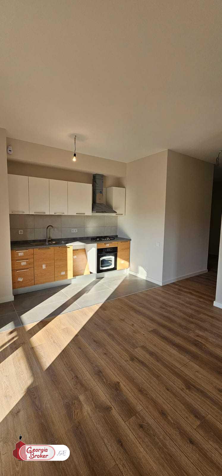 nearly repaired 3-room apartment for sale