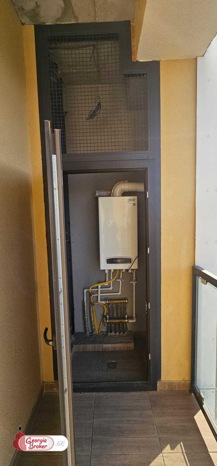 nearly repaired 3-room apartment for sale