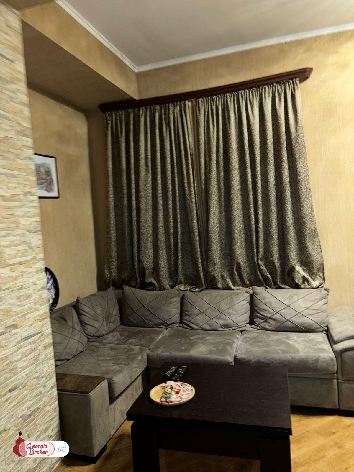 nearly repaired 3-room apartment for sale