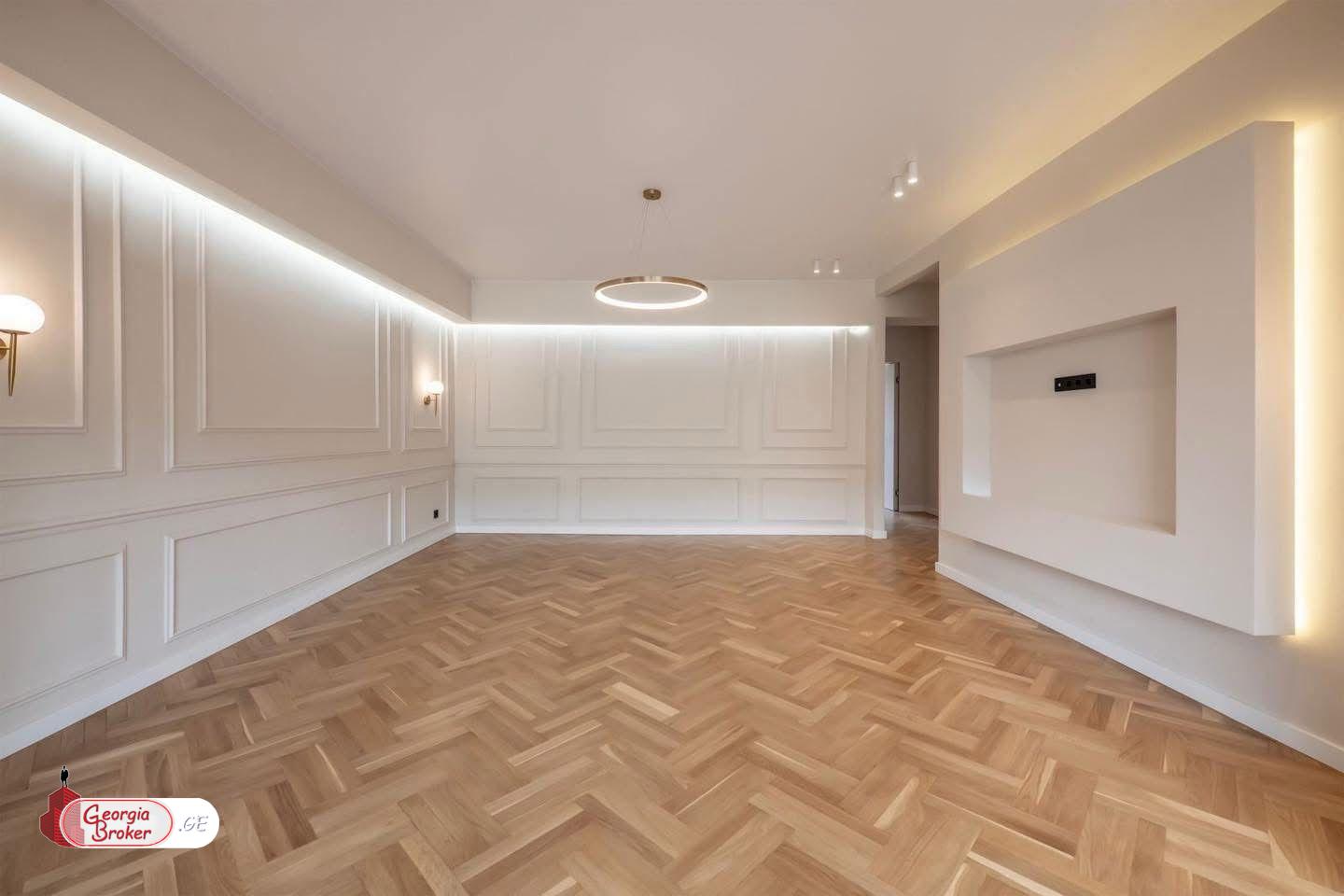 იყიდება ახალი გარემონტებული 5 ოთახიანი ბინა