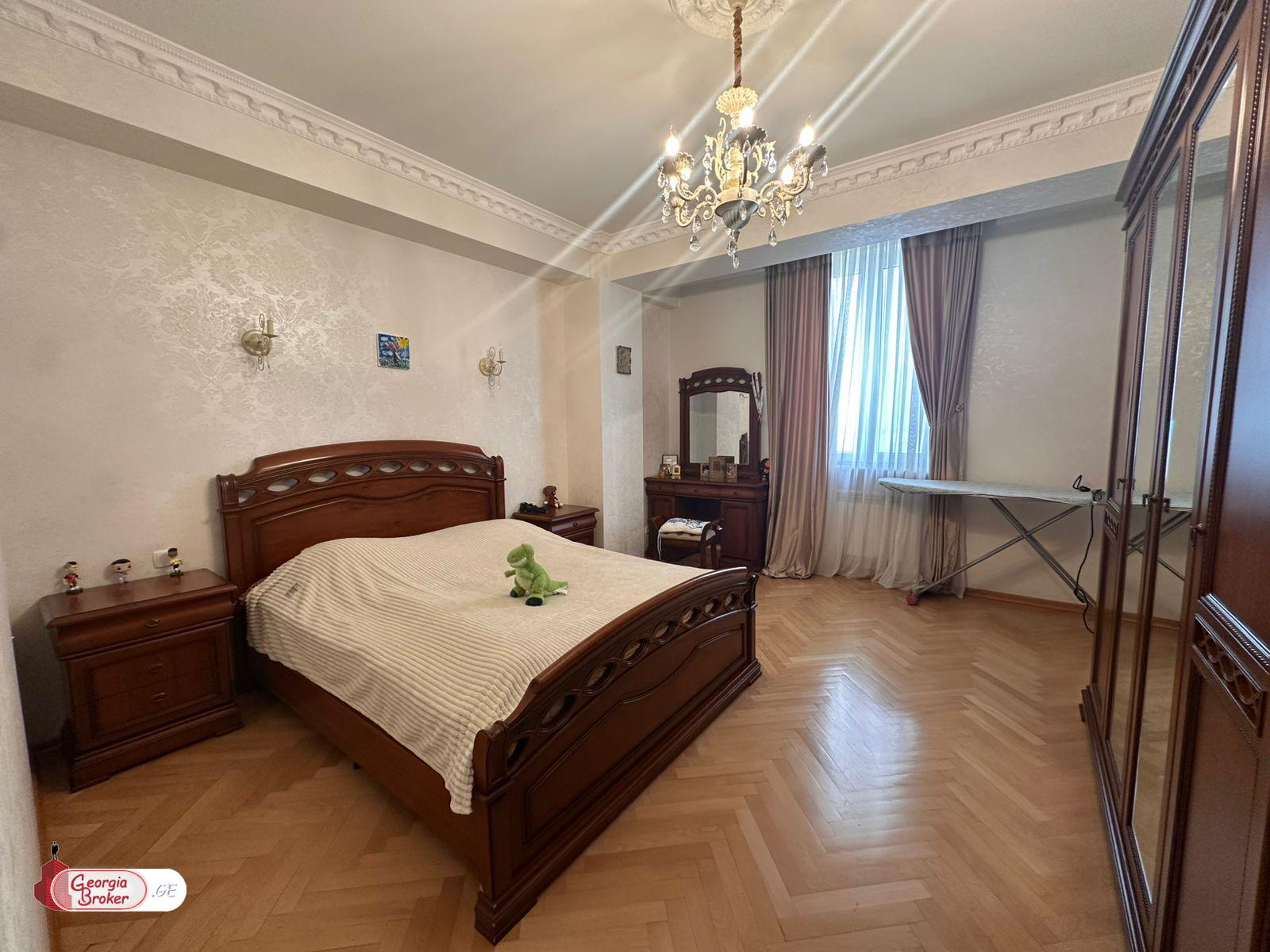 nearly repaired 5-room apartment for sale