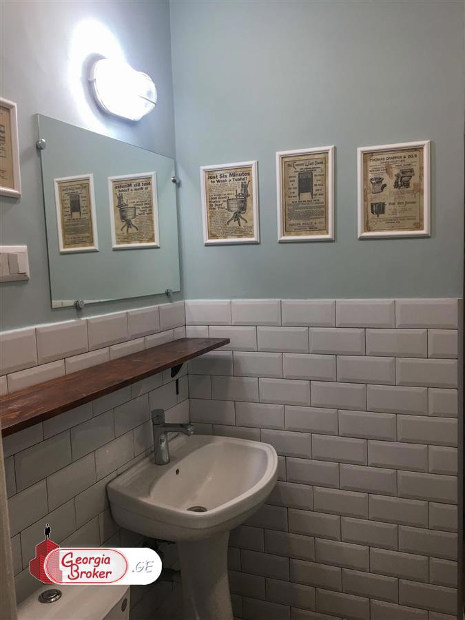 продается квартира с новым ремонтом 3-комнаты