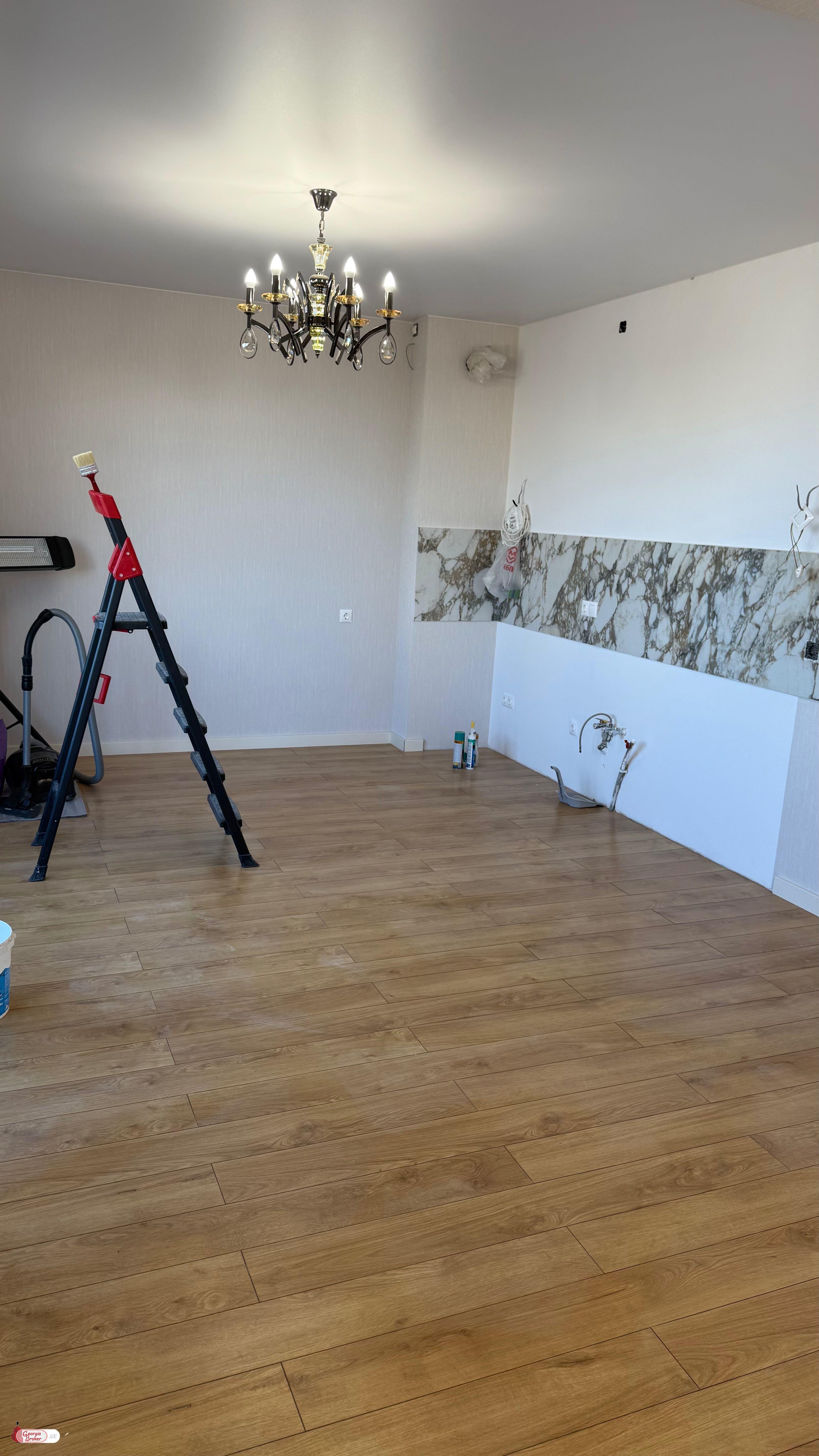 продается квартира с новым ремонтом 2-комнаты