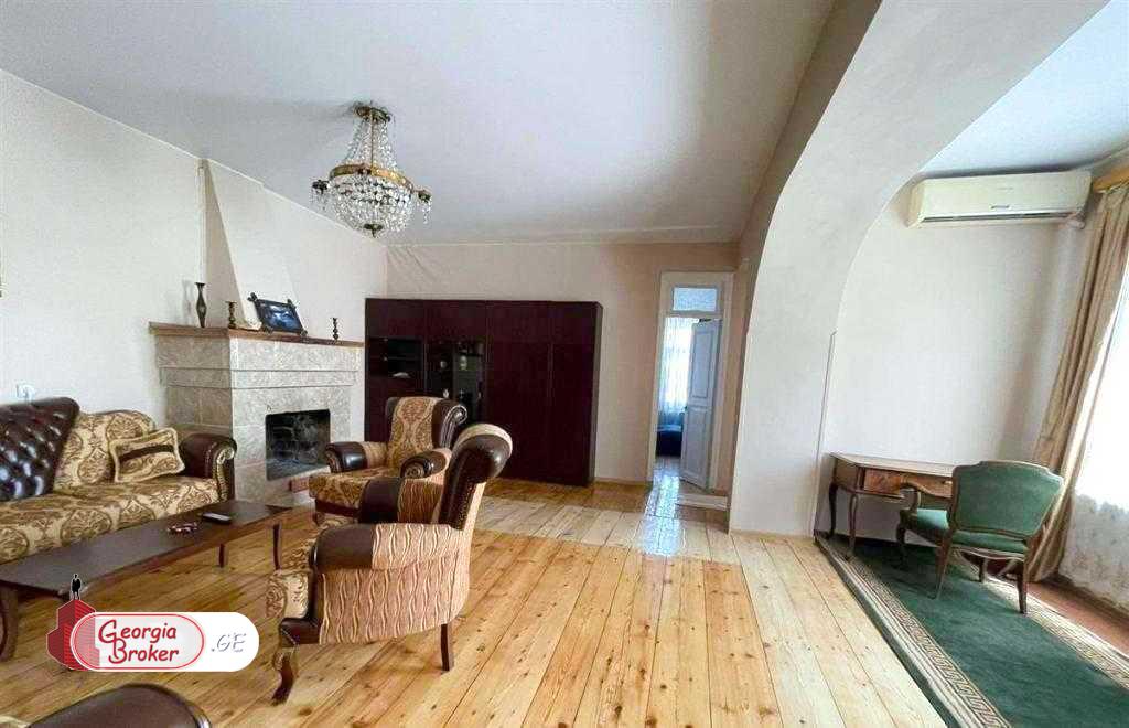 იყიდება ახალი გარემონტებული 5 ოთახიანი ბინა