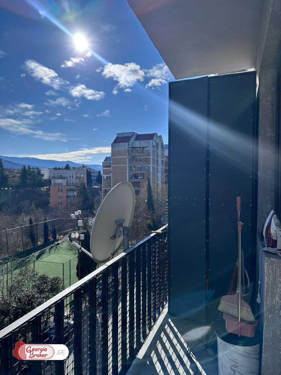 nearly repaired 3-room apartment for sale