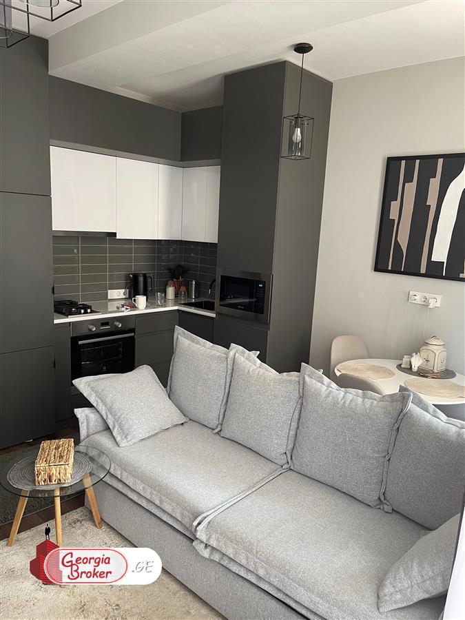 nearly repaired 2-room apartment for sale