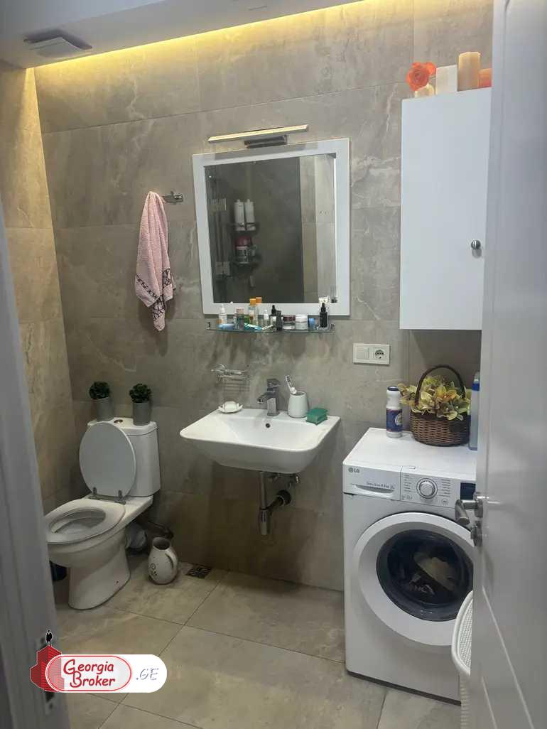 nearly repaired 3-room apartment for sale