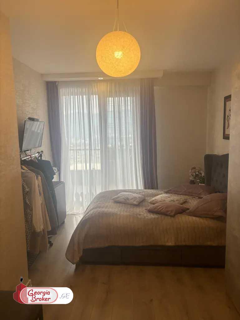 nearly repaired 3-room apartment for sale