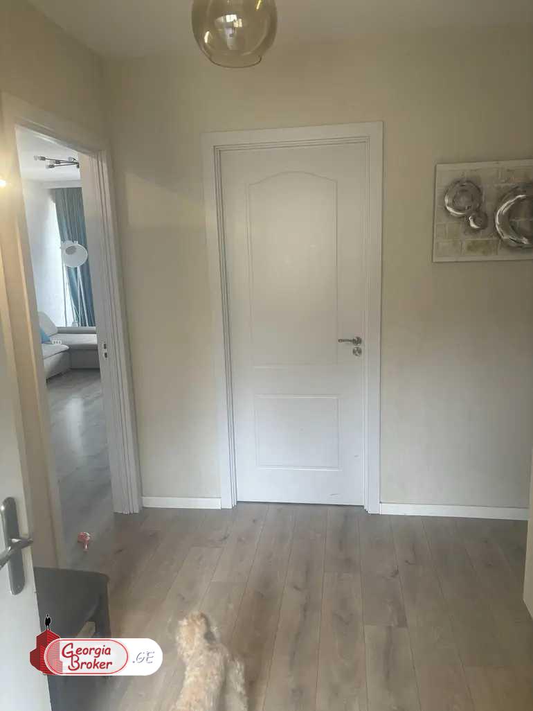 nearly repaired 3-room apartment for sale