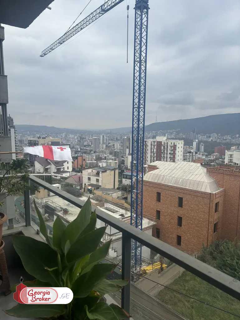 nearly repaired 3-room apartment for sale