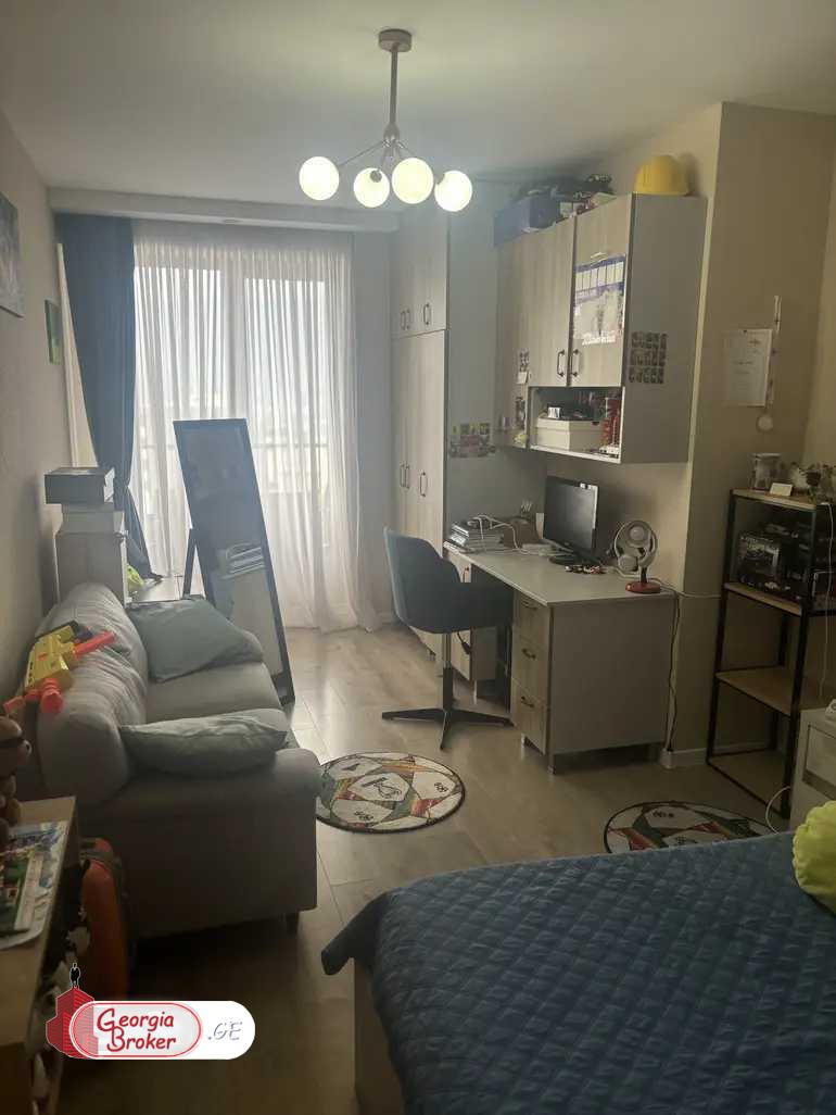nearly repaired 3-room apartment for sale