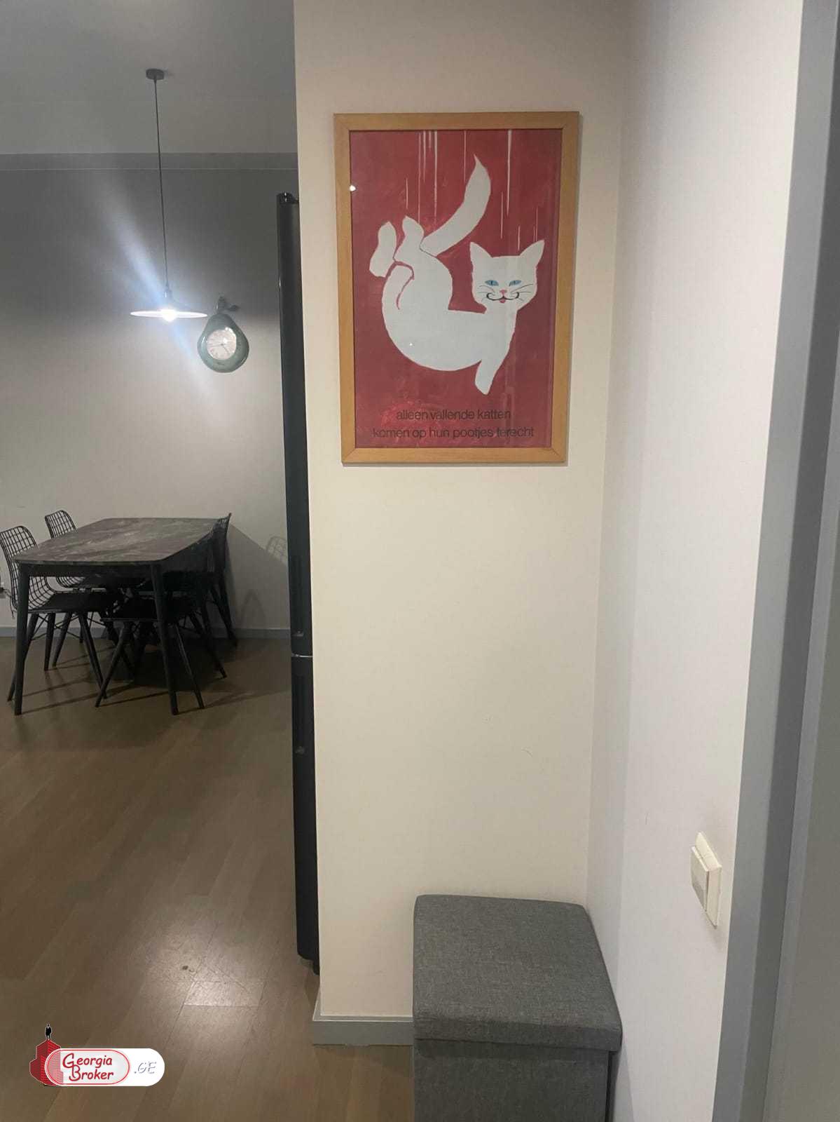 nearly repaired 2-room apartment for sale