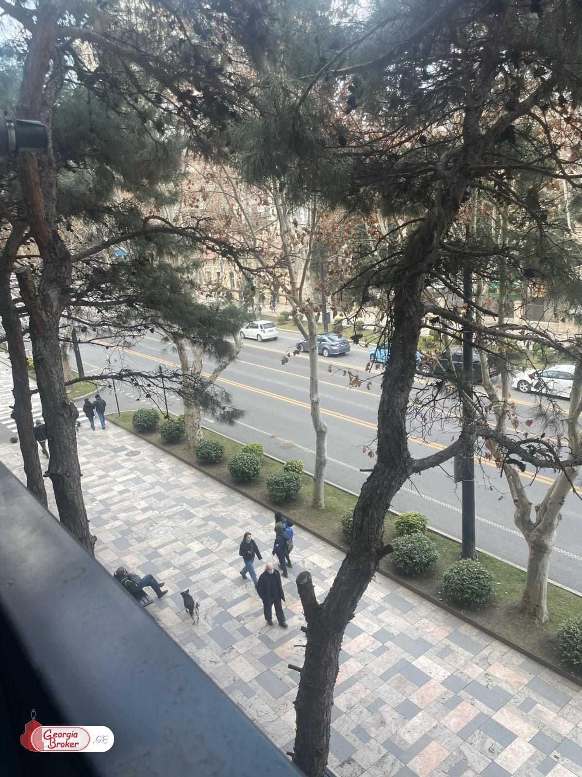 nearly repaired 2-room apartment for sale