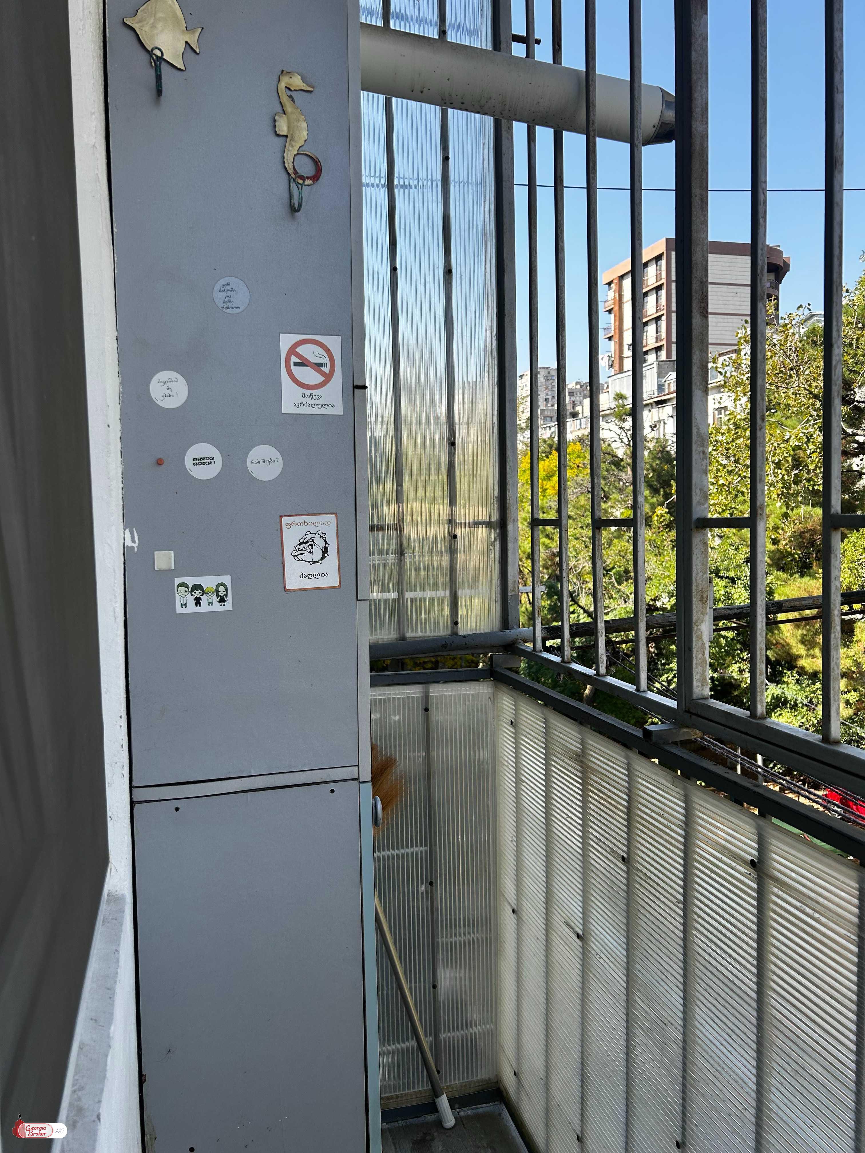 nearly repaired 3-room apartment for sale