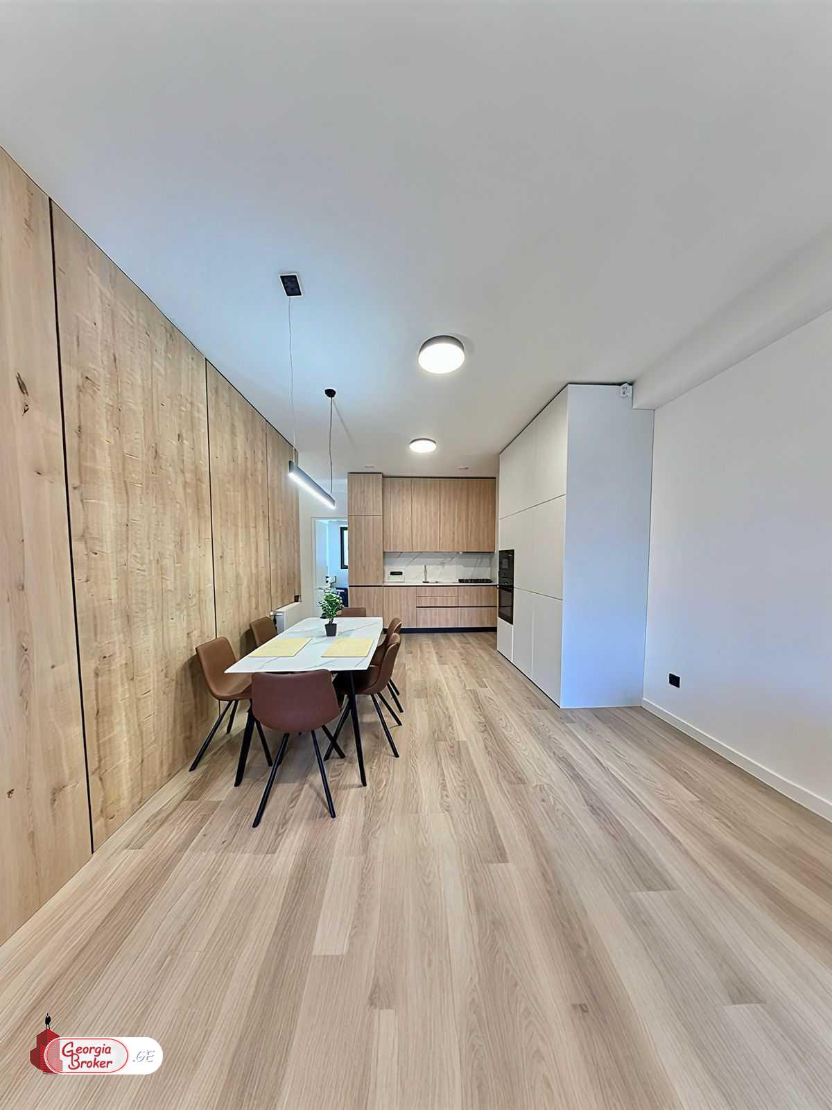 nearly repaired 3-room apartment for sale