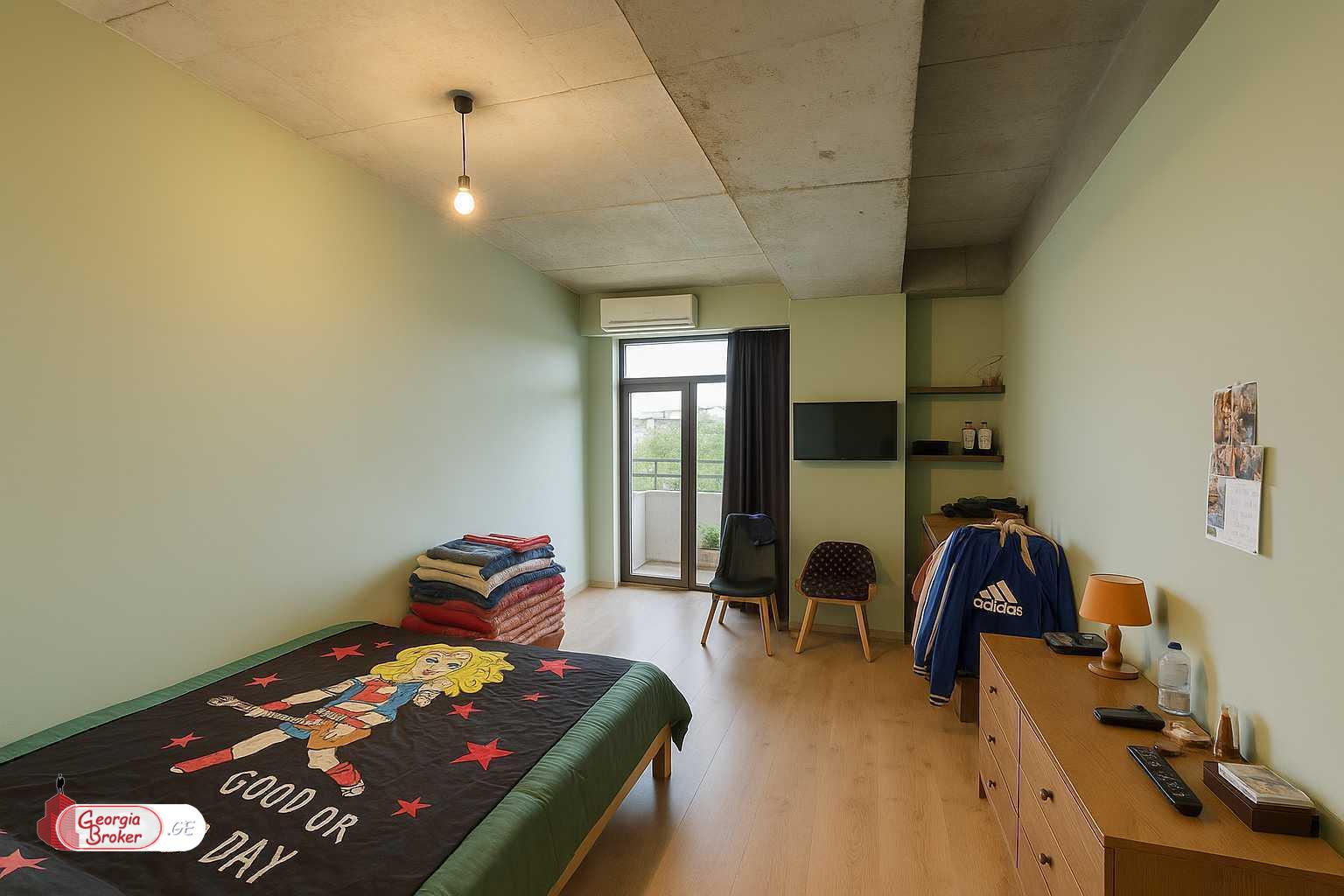 продается квартира с новым ремонтом 3-комнаты