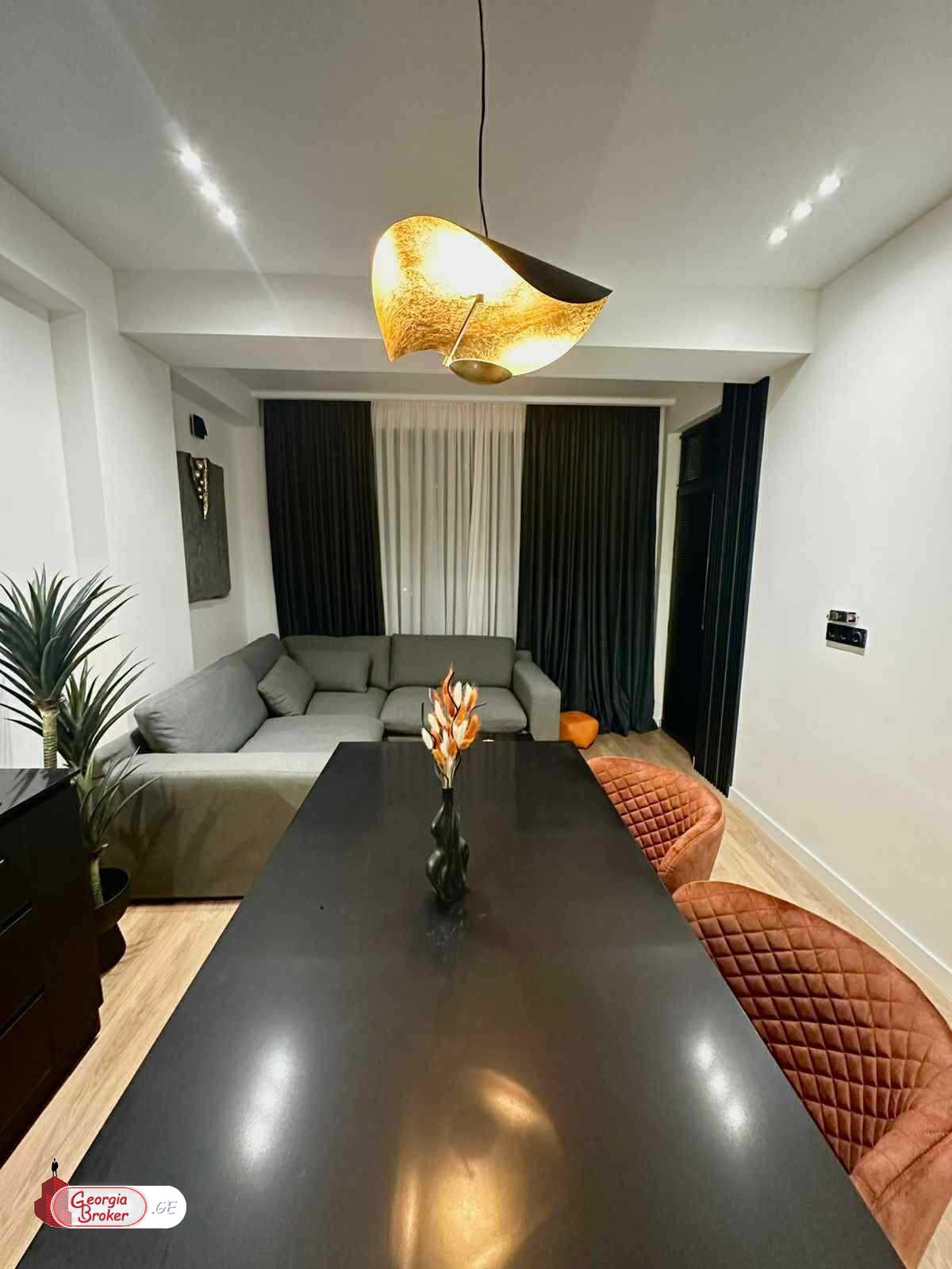 nearly repaired 2-room apartment for sale