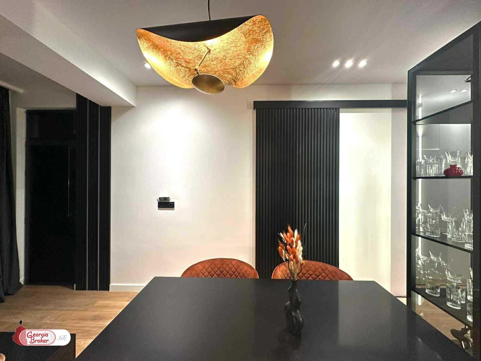 nearly repaired 2-room apartment for sale