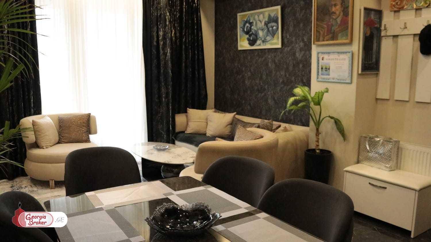 nearly repaired 3-room apartment for sale