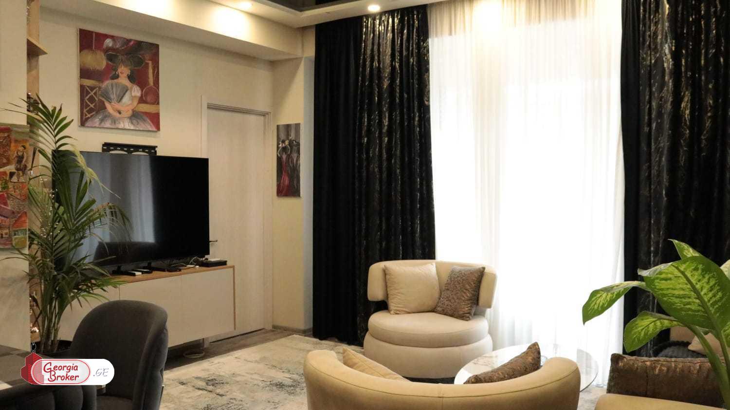 nearly repaired 3-room apartment for sale