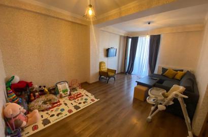 продается квартира с новым ремонтом 3-комнаты