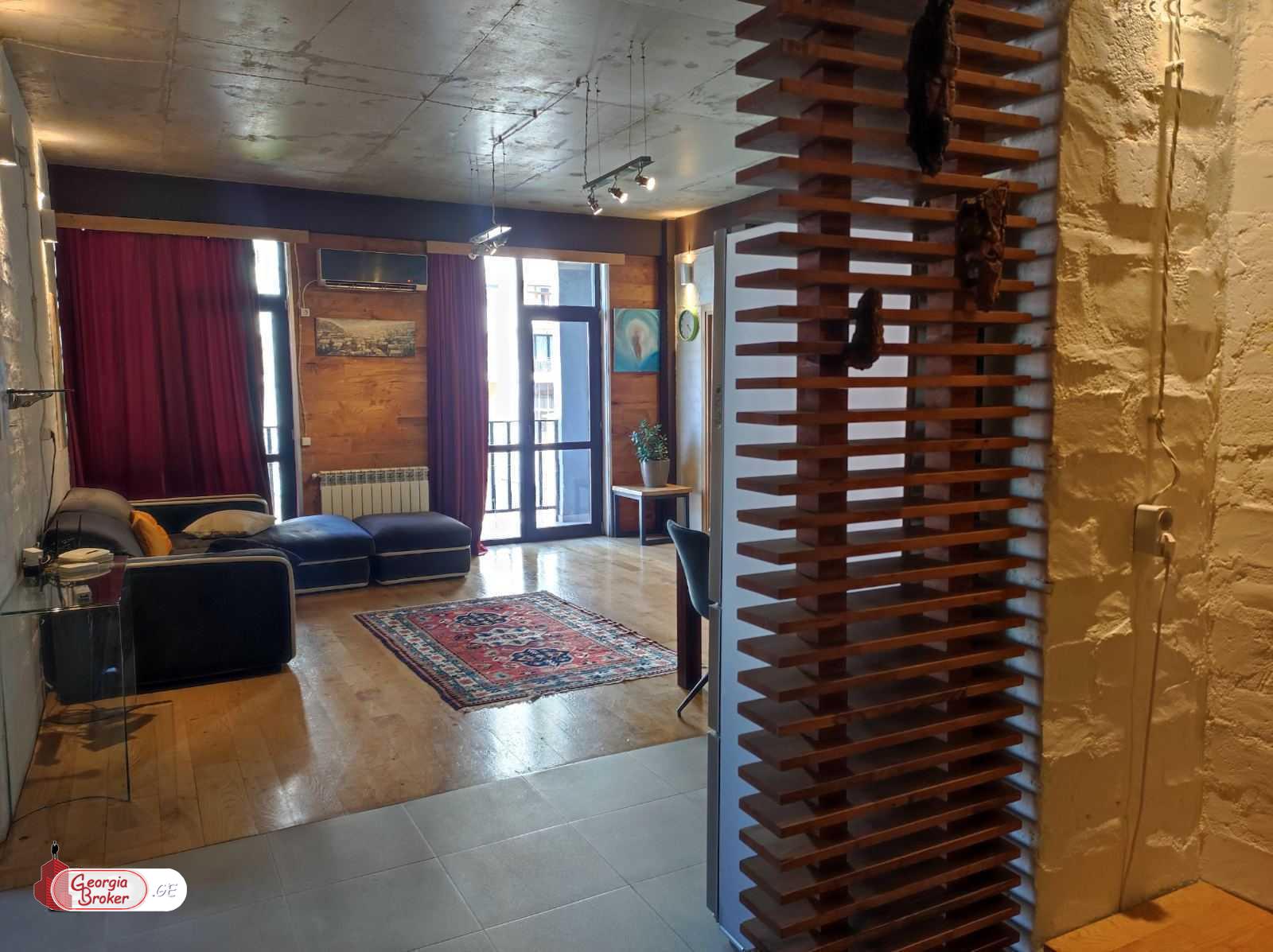 продается квартира с новым ремонтом 3-комнаты