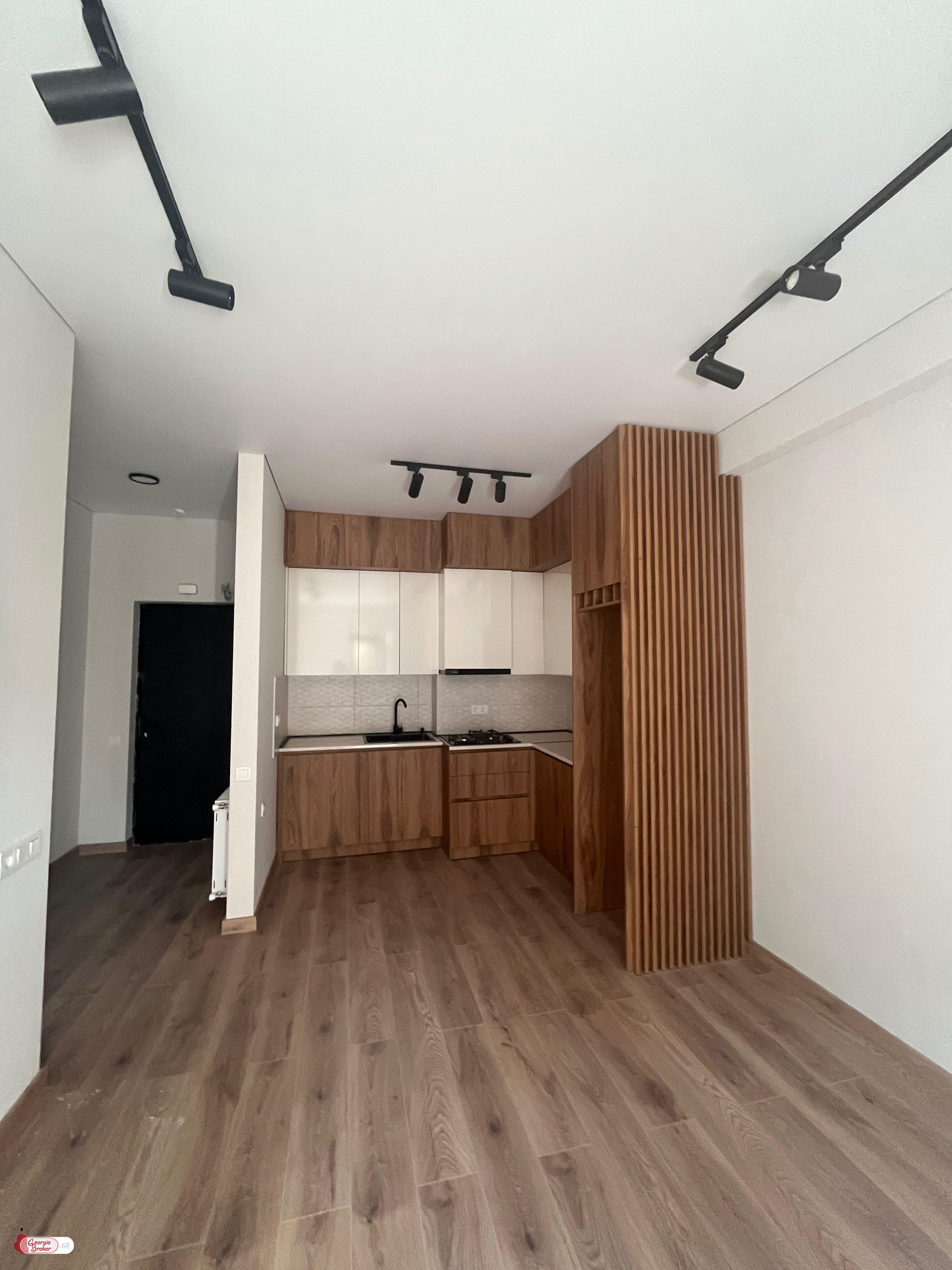 nearly repaired 2-room apartment for sale