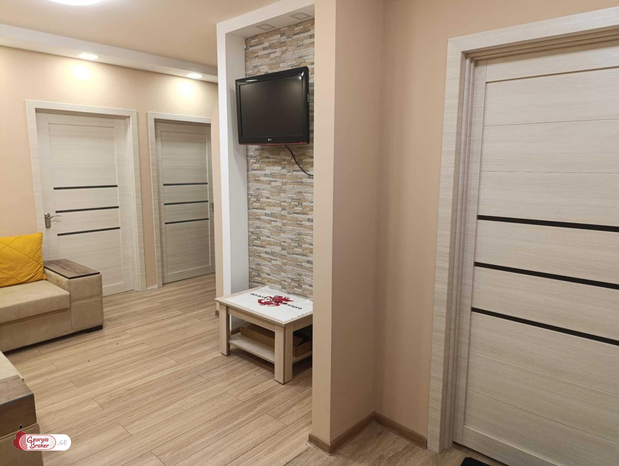 იყიდება ახალი გარემონტებული 3 ოთახიანი ბინა