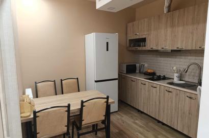 продается квартира с новым ремонтом 3-комнаты