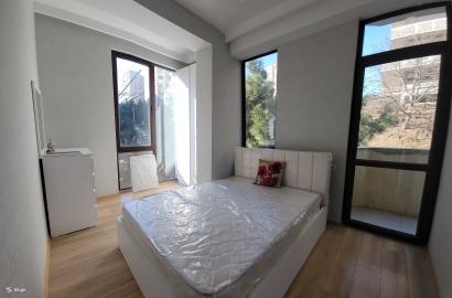 продается квартира с новым ремонтом 3-комнаты