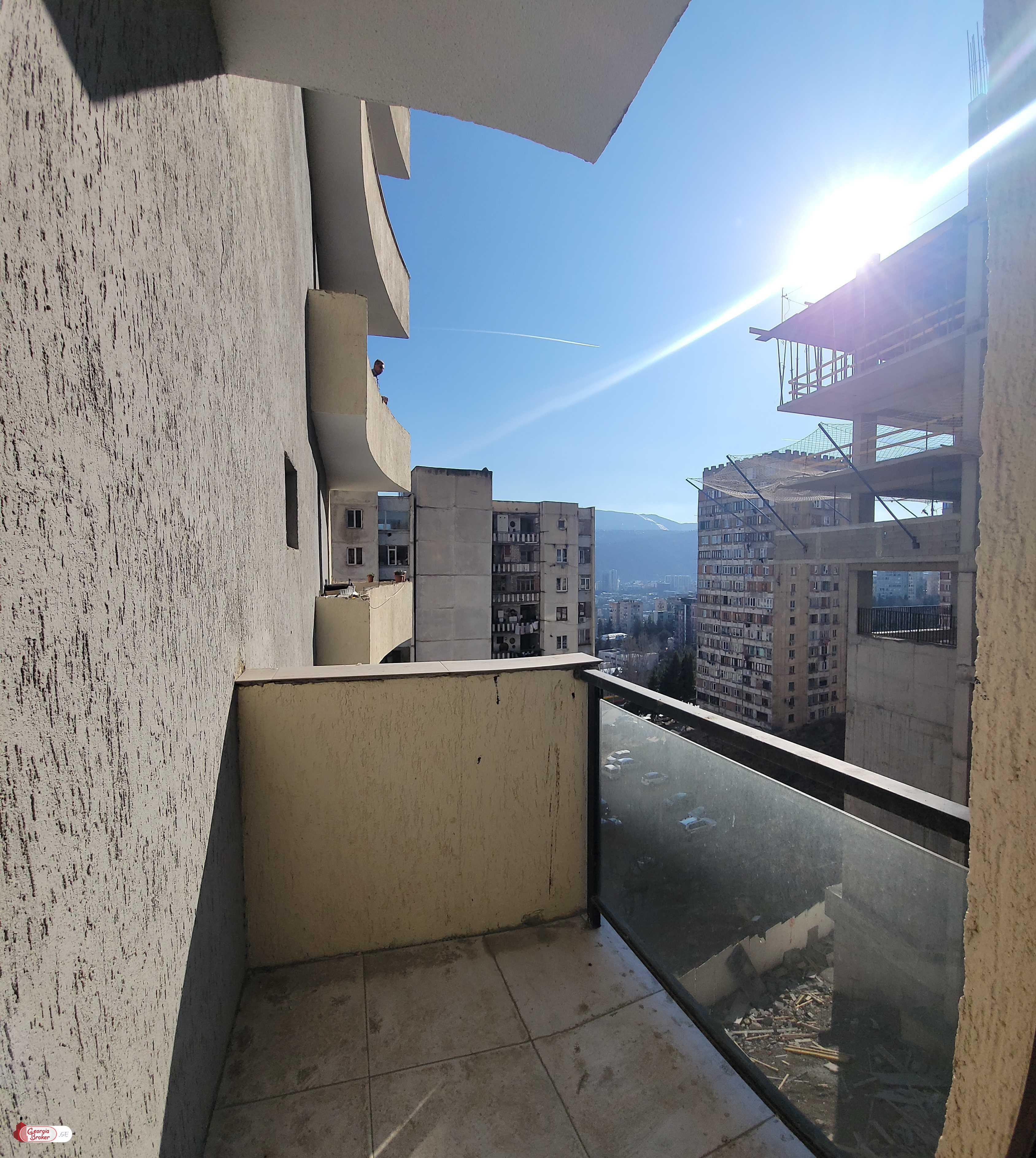 იყიდება ახალი გარემონტებული 3 ოთახიანი ბინა