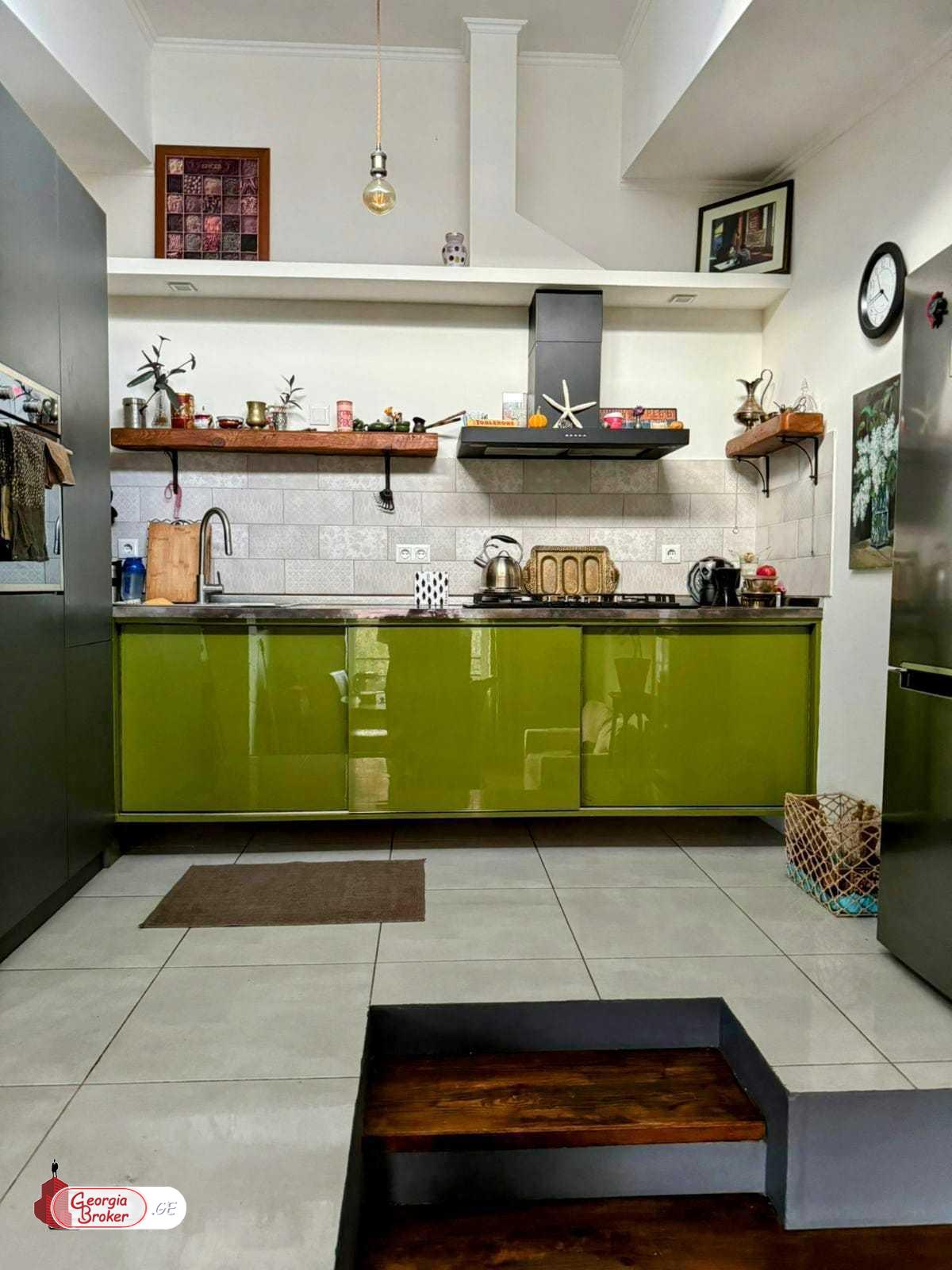 nearly repaired 4-room apartment for sale