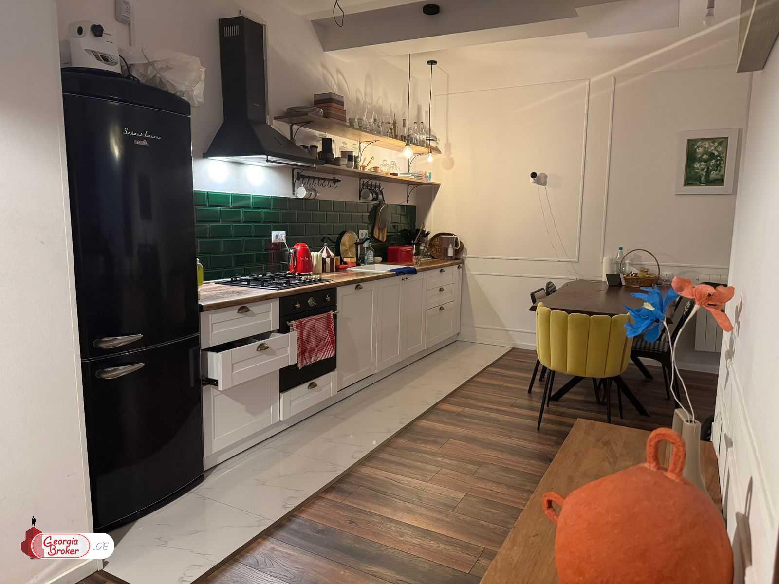 nearly repaired 2-room apartment for sale